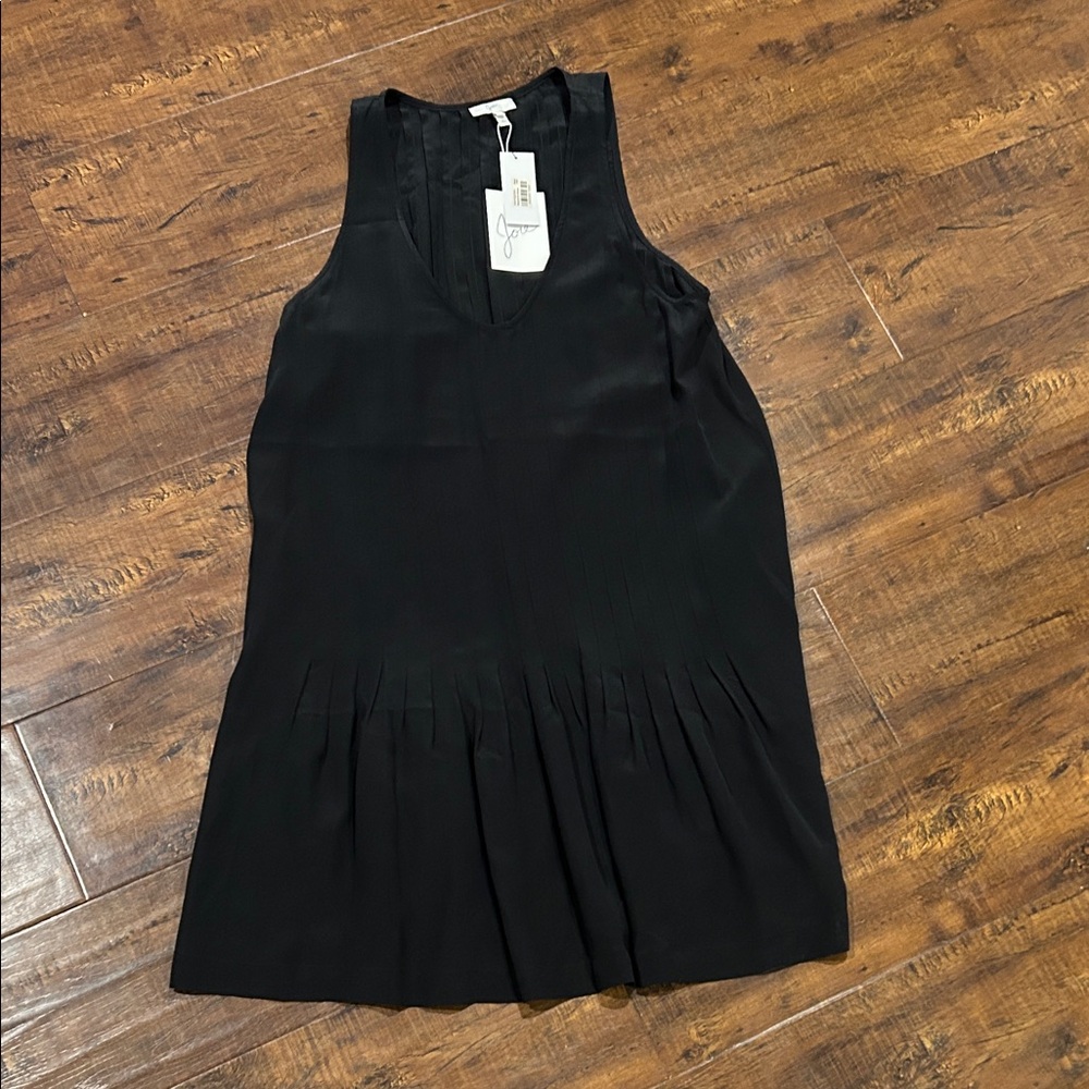Elegant Black Sleeveless Dress